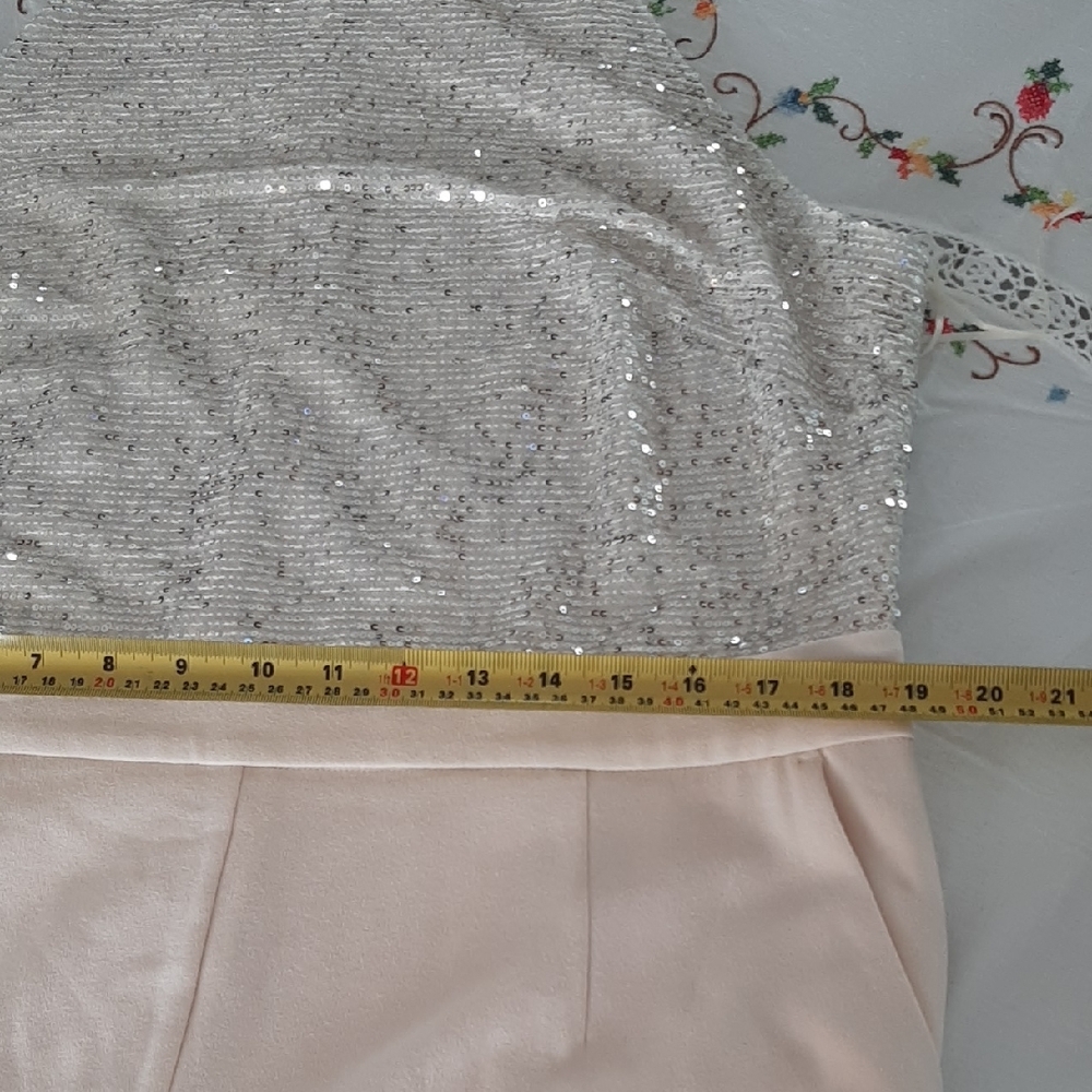 NEW๐MELANIE LYNE๐CREAM Silver Sequin WIDE LEG Jumpsuit with STRETCH Sz ML - Picture 8 of 13
